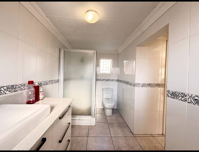 4 BEDROOM FREEHOLD FOR SALE IN NEWCASTLE CENTRAL